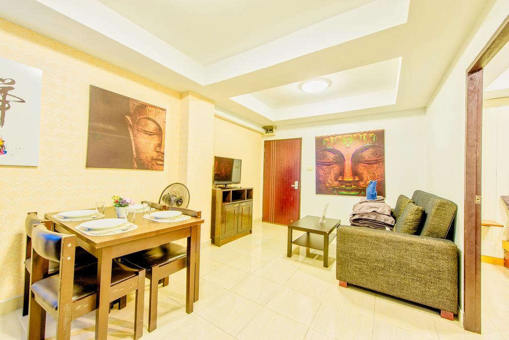 Apartamento Ruamchok Ocean View Pattaya Habitación foto